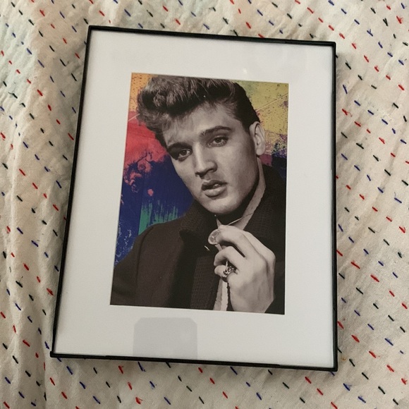 Original art Photo print of Elvis Presley Holding medallion - Picture 6 of 6